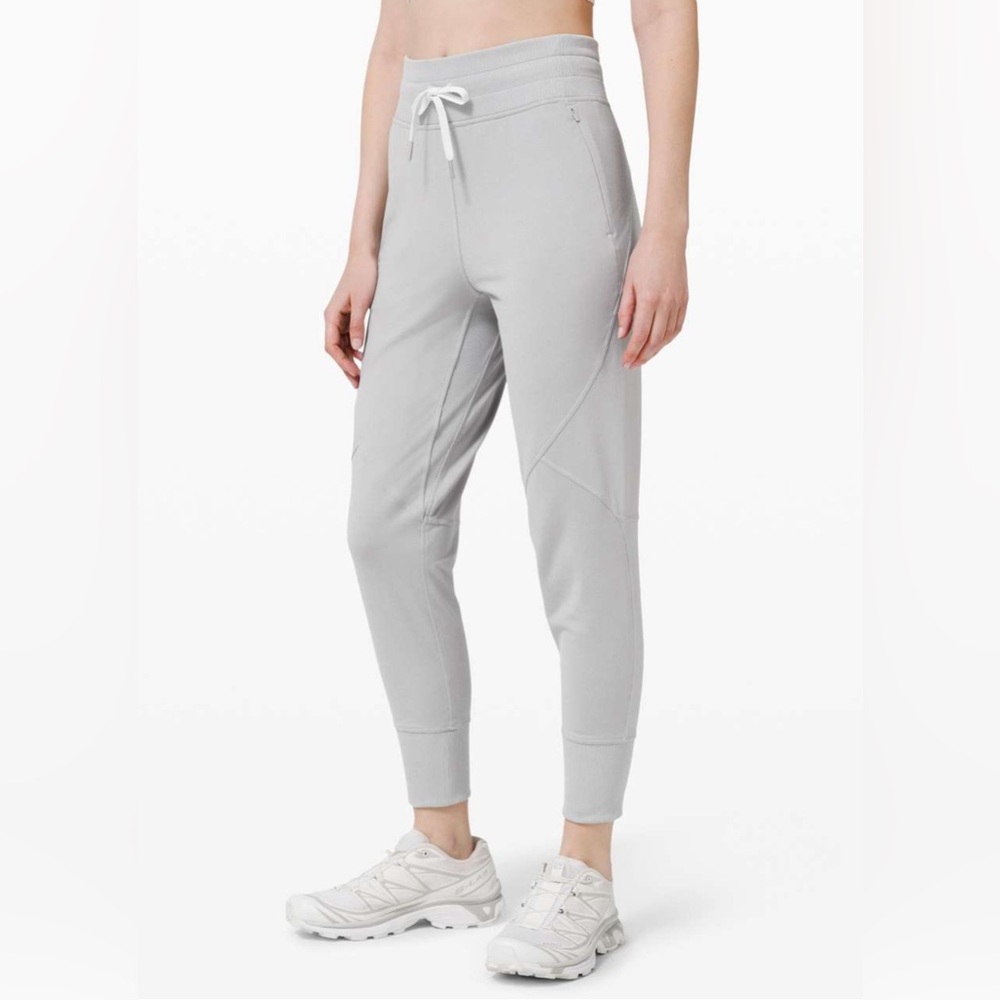 Lululemon Metro Miles Joggers Size 2 Women